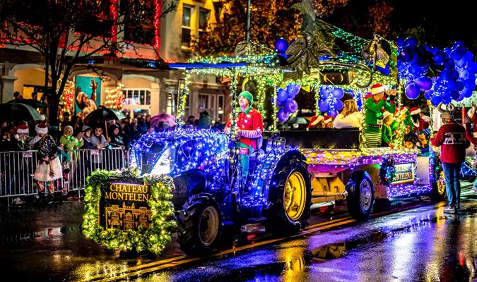 Calistoga Lighted Tractor Holiday Parade