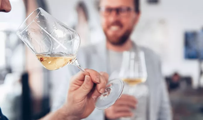 Navigating Your First Wine Tasting: A Guide to Etiquette and Enjoyment