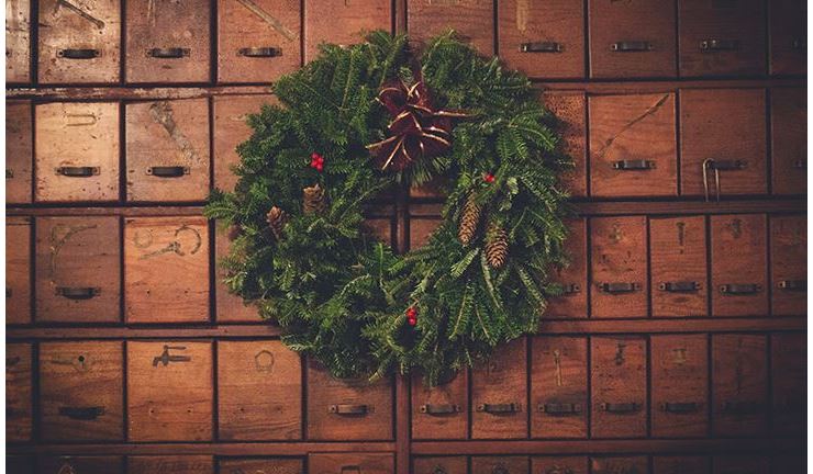 Curated Holiday Indulgences & Gift Ideas Curated Holiday Indulgences & Gift Ideas