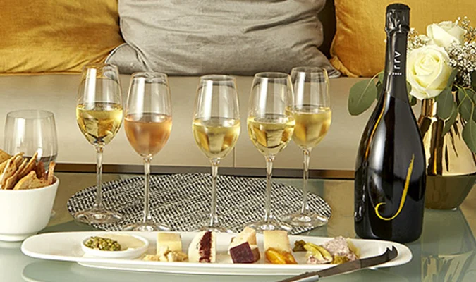 Discover the Magic of Wine & Food Pairings Image